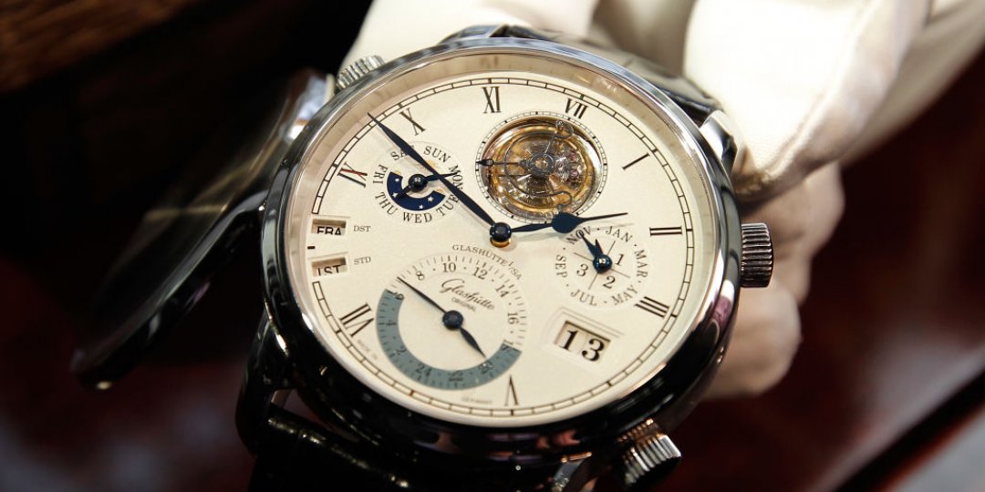 Zegarek Grande Cosmopolite Tourbillion po raz pierwszy na świecie dla podróżników XXI wieku, jako Glashutte Original we współpracy z