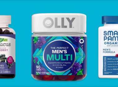 Trzy butelki żelkowych witamin od lewej do prawej: Nature 's Way Sambucus Elderberry, Olly Perfect Men' s Multi i Smarty Pants Organics wi